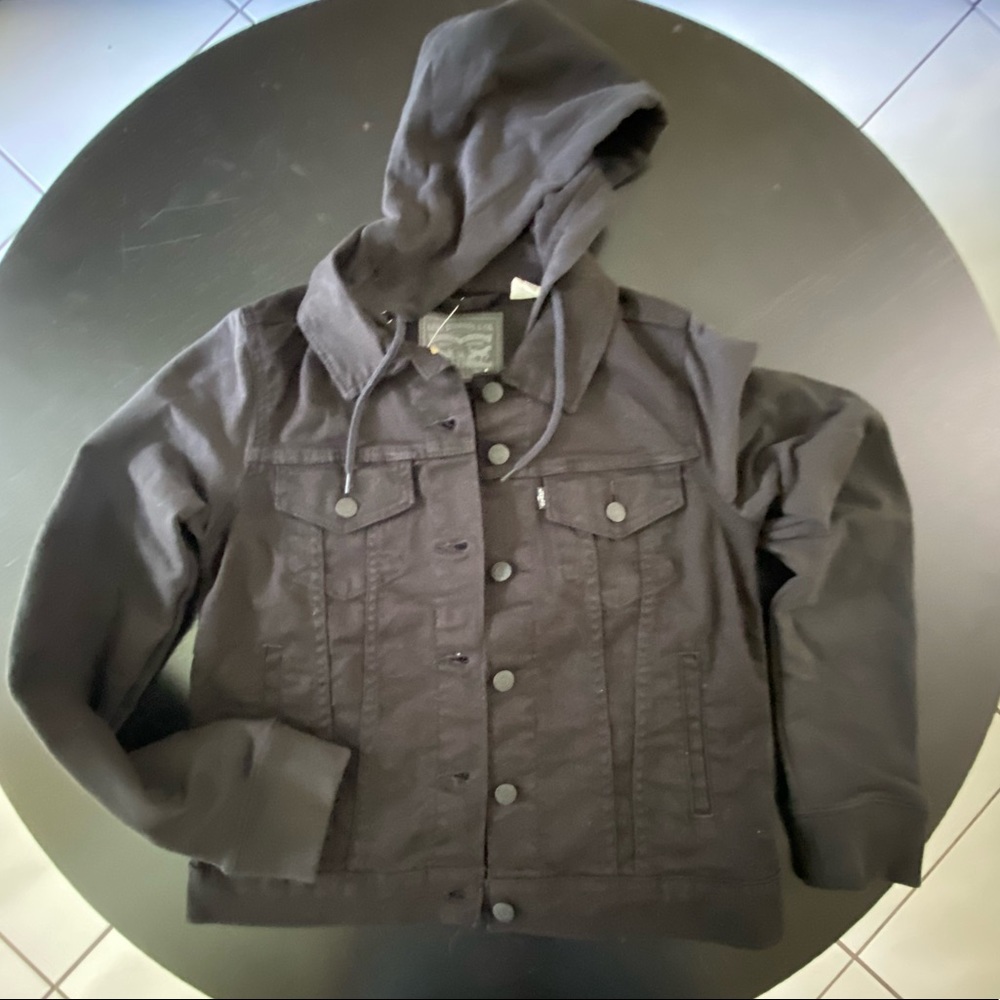 Levi’s black jean jacket